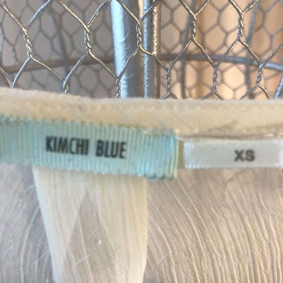 KIMCHI BLUE White Blouse - Picture 3 of 3